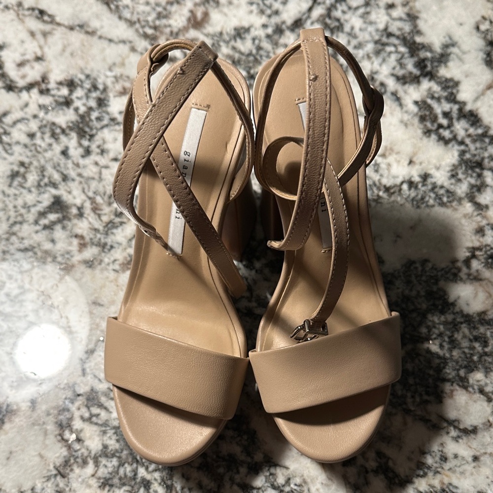 Gianni Bini Heels/Wedges